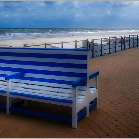 On The 5th Floor With Sea View